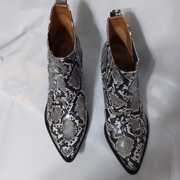 Indigo Shoes - New women's Indigo Rd Adore Heel Bootie